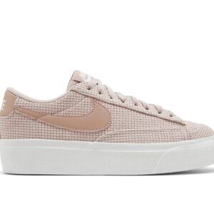 Nike Women's Blazer Low Platform ESS